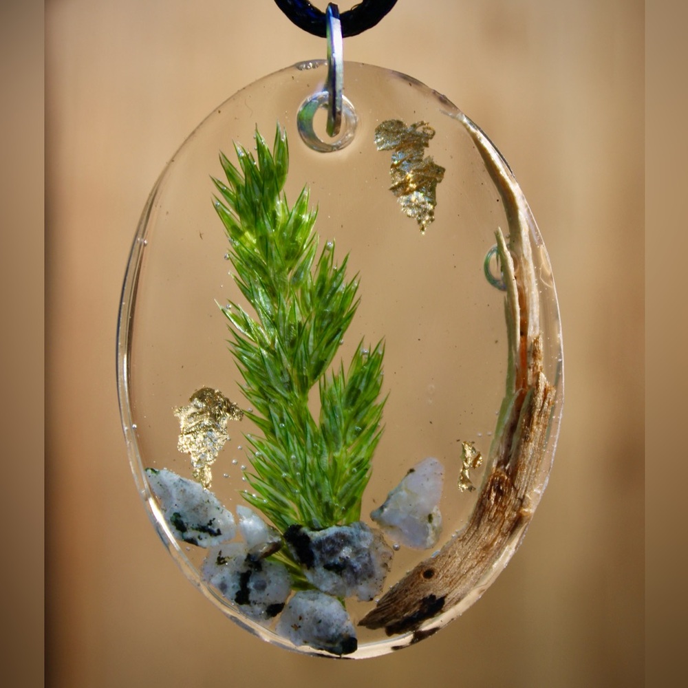 Earth Elements Aquatic-Inspired Necklace